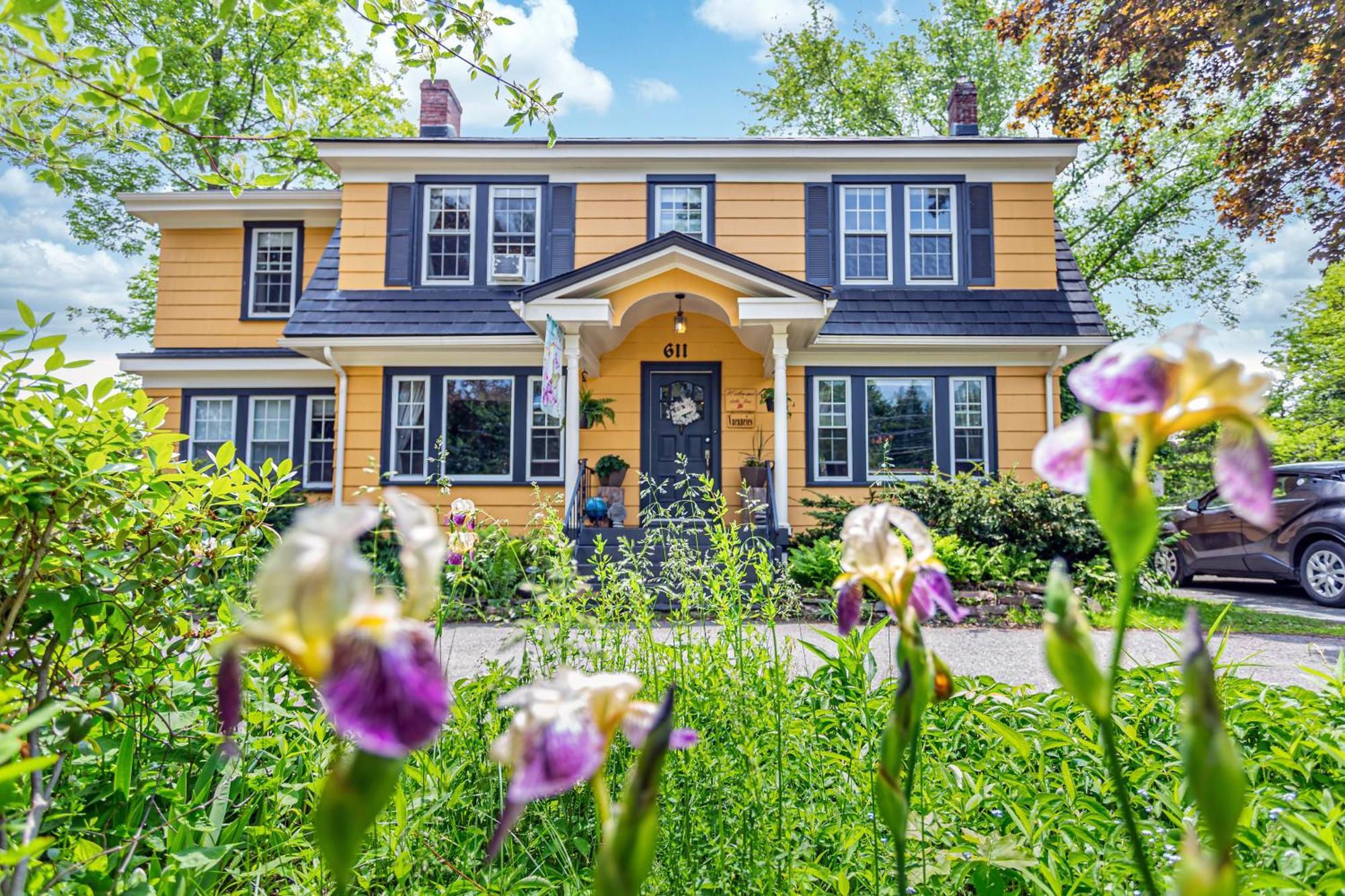 The Stella Rose B&B Wolfville Exterior photo